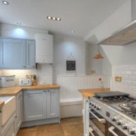 Little Monmouth 4 Bedroom Cottage, Old Town Lyme Regis, Dog Friendly And Parking Екстер'єр фото