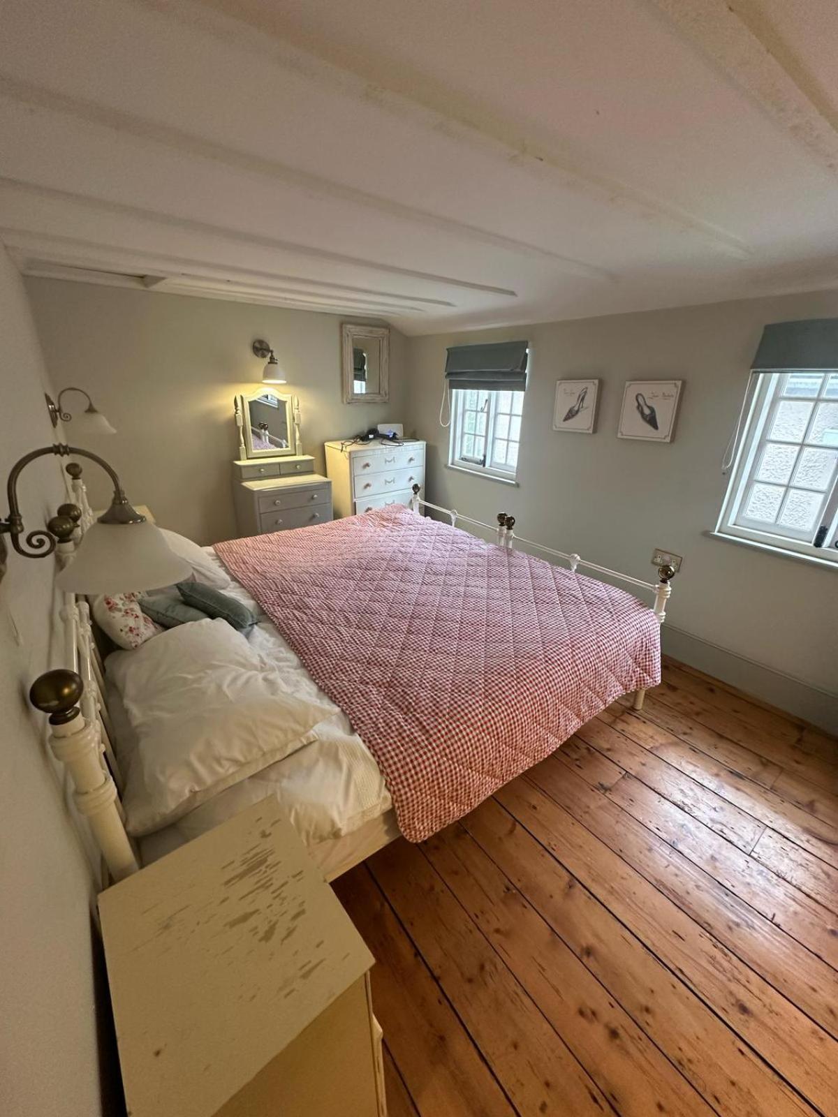 Little Monmouth 4 Bedroom Cottage, Old Town Lyme Regis, Dog Friendly And Parking Екстер'єр фото