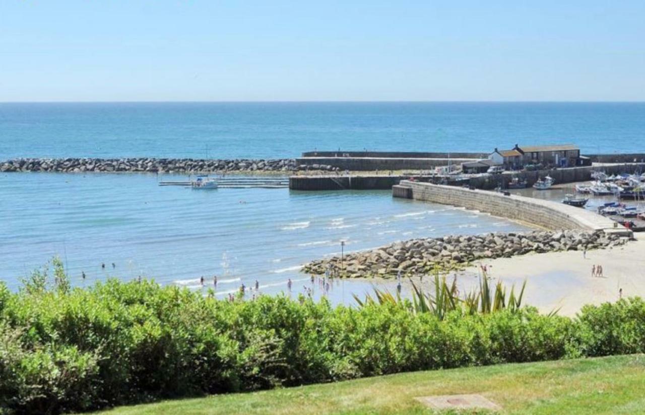 Little Monmouth 4 Bedroom Cottage, Old Town Lyme Regis, Dog Friendly And Parking Екстер'єр фото